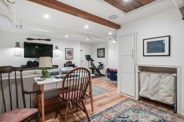 54 Lakeview Avenue, Hartsdale, NY 10530