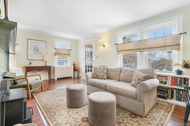 54 Lakeview Avenue, Hartsdale, NY 10530