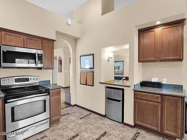 8979 E GAIL Road, Scottsdale, AZ 85260