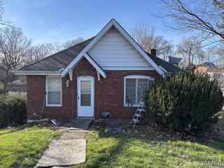 3201 Werder Drive, St Louis, MO 63121