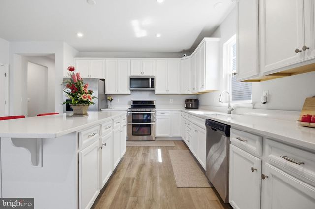 208 CONEFLOWER LN, Stafford, VA 22554