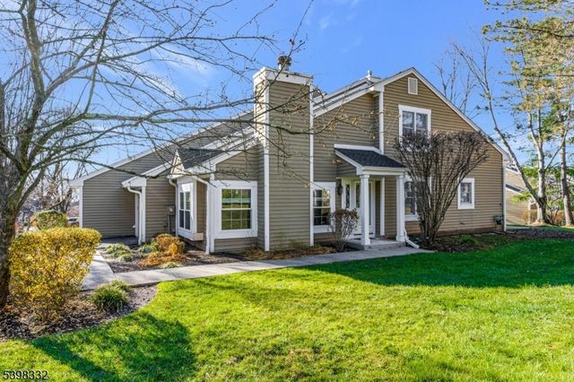 46 Eton Ct, Bedminster Twp., NJ 07921