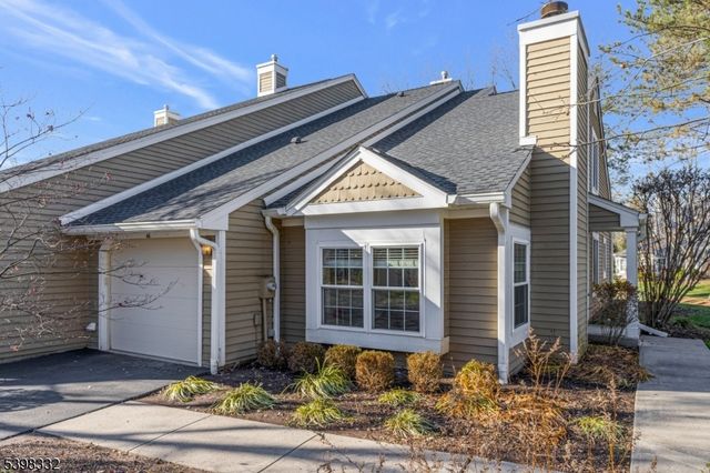 46 Eton Ct, Bedminster Twp., NJ 07921