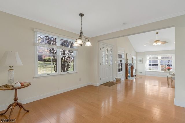 46 Eton Ct, Bedminster Twp., NJ 07921