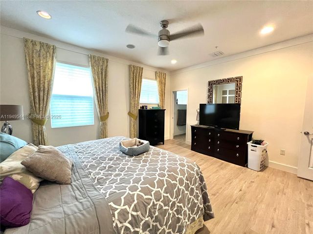 3330 NW 126th Ter, Sunrise, FL 33323