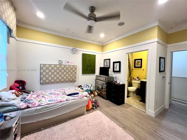 3330 NW 126th Ter, Sunrise, FL 33323