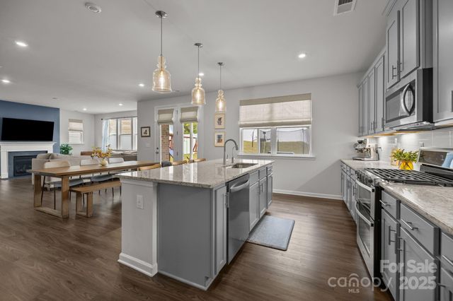 5108 Kinsbridge Drive, Mint Hill, NC 28227
