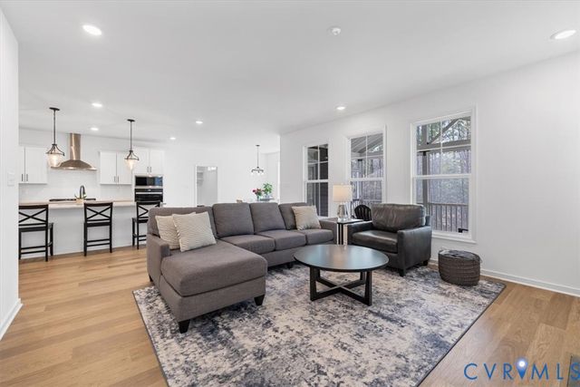 17131 Westington Rd, Moseley, VA 23120