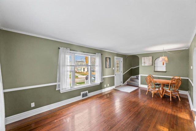 8603 W Stuth AVENUE, West Allis, WI 53227