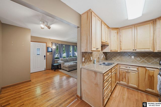 1340 N 67th Street, Lincoln, NE 68505