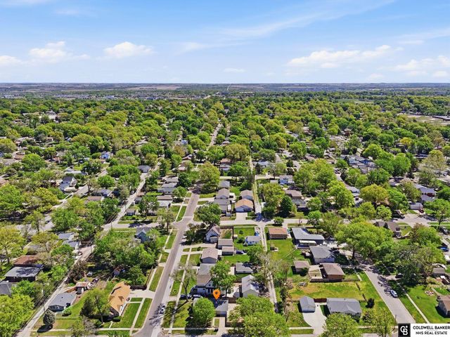 1340 N 67th Street, Lincoln, NE 68505