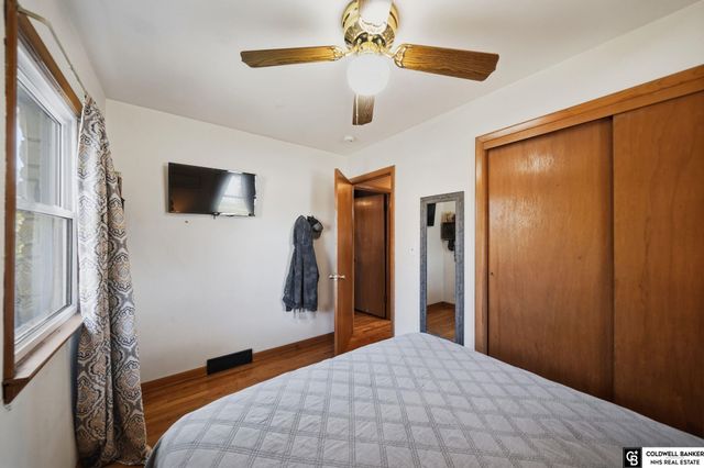 1340 N 67th Street, Lincoln, NE 68505