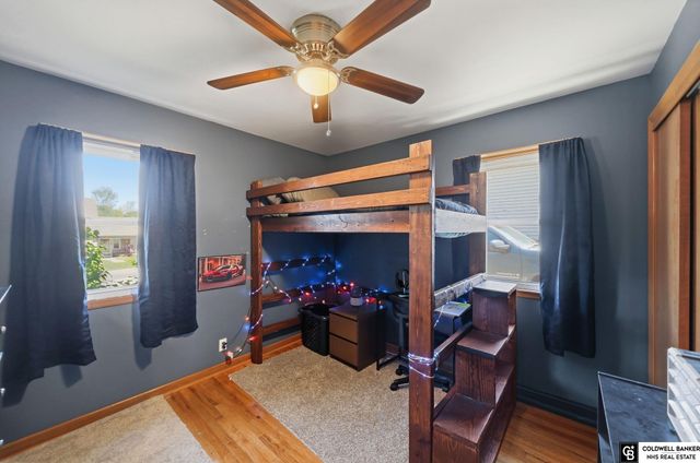 1340 N 67th Street, Lincoln, NE 68505