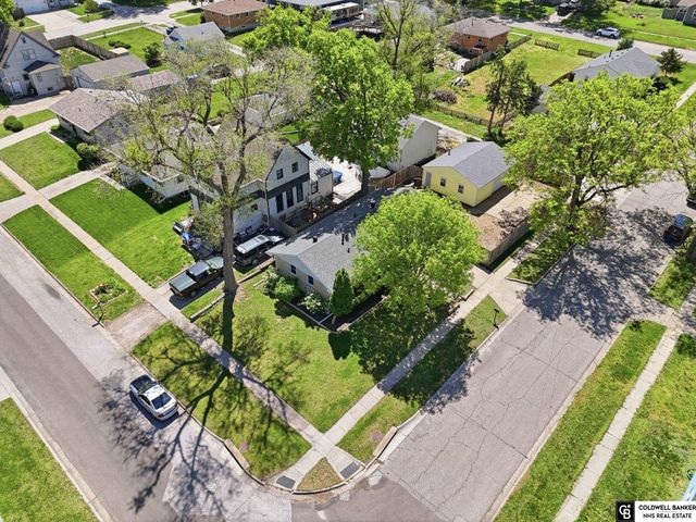 1340 N 67th Street, Lincoln, NE 68505