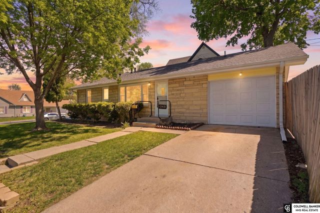 1340 N 67th Street, Lincoln, NE 68505