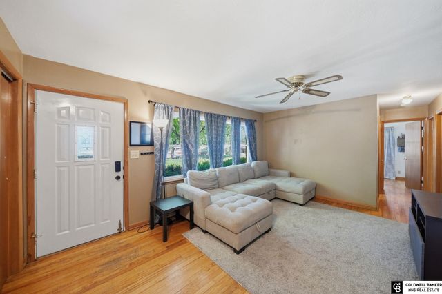 1340 N 67th Street, Lincoln, NE 68505
