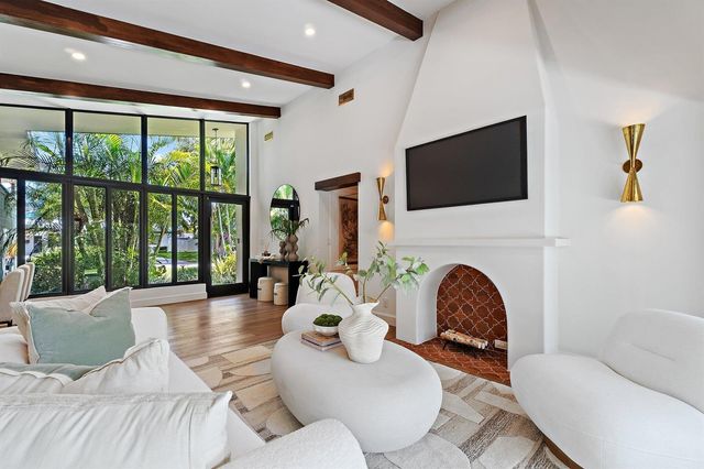 420 Gulf Road, North Palm Beach, FL 33408