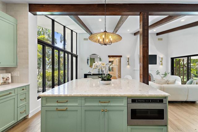 420 Gulf Road, North Palm Beach, FL 33408