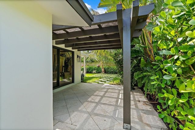 420 Gulf Road, North Palm Beach, FL 33408
