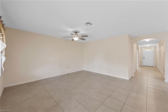 10528 Canal Brook LN, Lehigh Acres, FL 33936