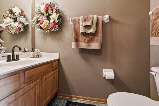 1083 Oak Bay Drive, Galloway, OH 43119