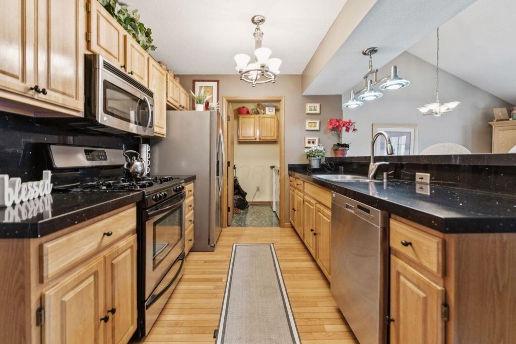 1083 Oak Bay Drive, Galloway, OH 43119