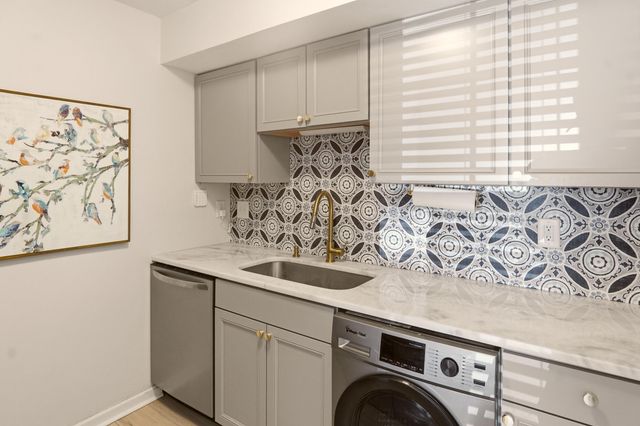 2494 Etiwan Avenue J-2, Charleston, SC 29414