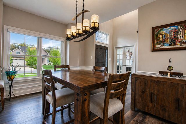116 N Ashton Lane, Valparaiso, IN 46385