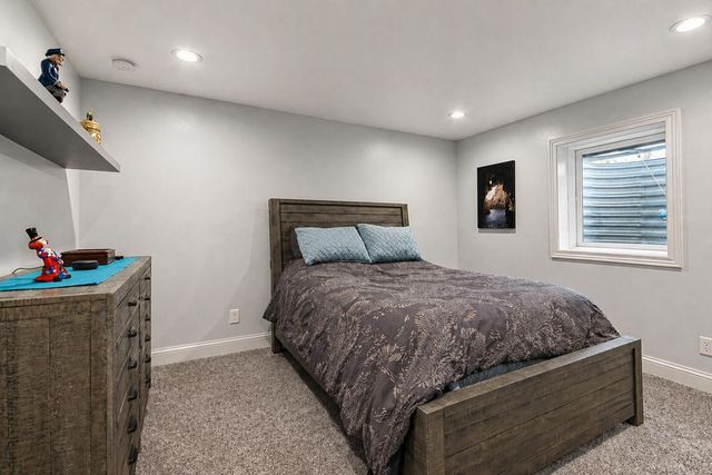 116 N Ashton Lane, Valparaiso, IN 46385