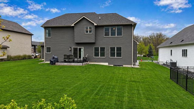 116 N Ashton Lane, Valparaiso, IN 46385