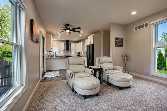 116 N Ashton Lane, Valparaiso, IN 46385