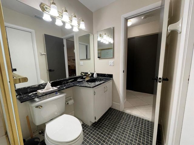 354 SW 28th Avenue, Delray Beach, FL 33445