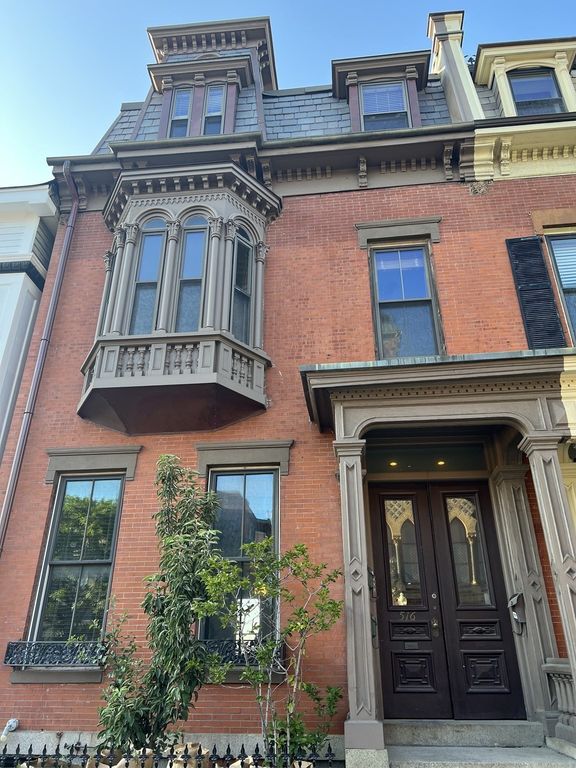 516 E Broadway 1, Boston, MA 02127