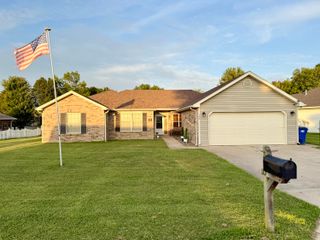 300 COLLINS CT, Ashland, MO 65010