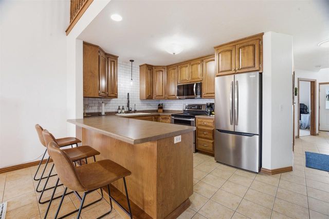 4025 PONCE DE LEON BOULEVARD, Oneida, WI 54155