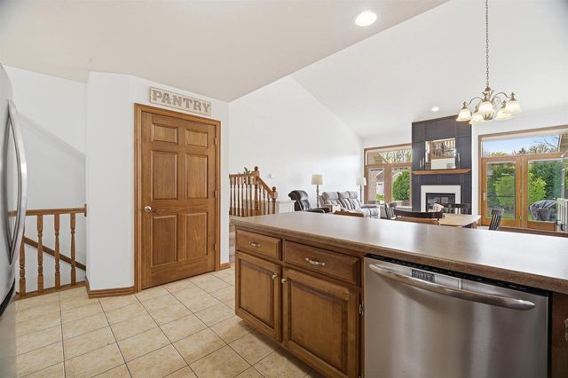 4025 PONCE DE LEON BOULEVARD, Oneida, WI 54155
