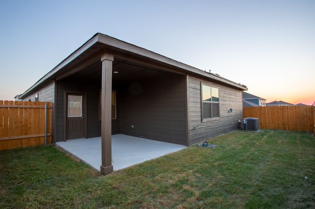 13808 Musselshell Drive, Ponder, TX 76259