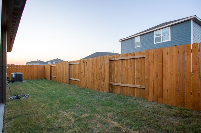 13808 Musselshell Drive, Ponder, TX 76259