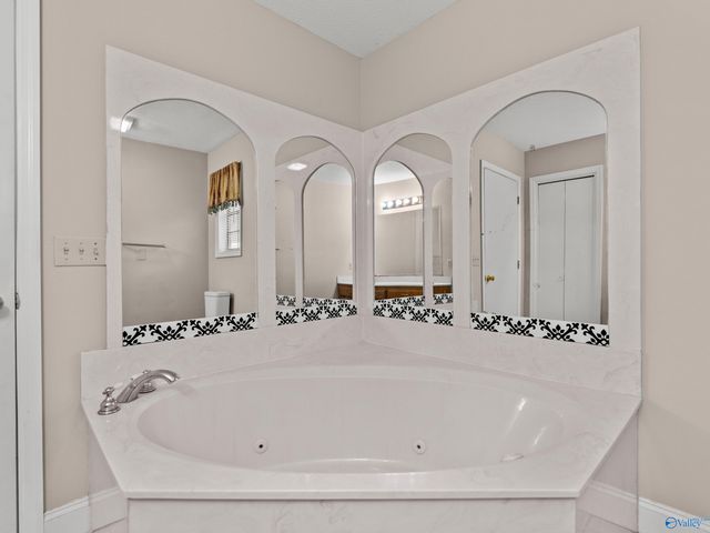 288 Cardessa Lane, Grant, AL 35747