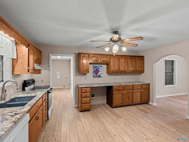 288 Cardessa Lane, Grant, AL 35747