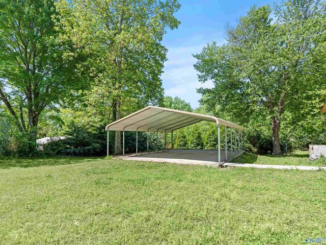 288 Cardessa Lane, Grant, AL 35747