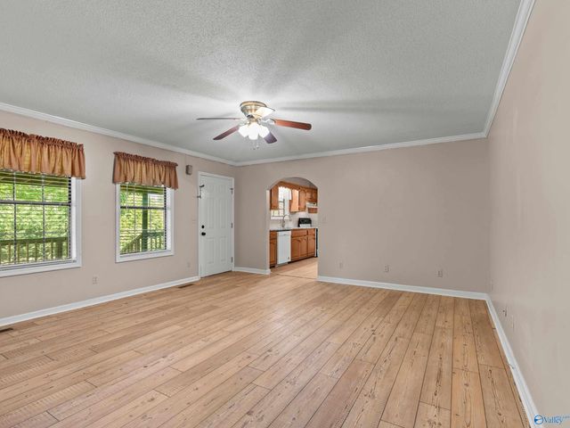 288 Cardessa Lane, Grant, AL 35747