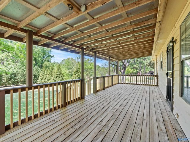 288 Cardessa Lane, Grant, AL 35747