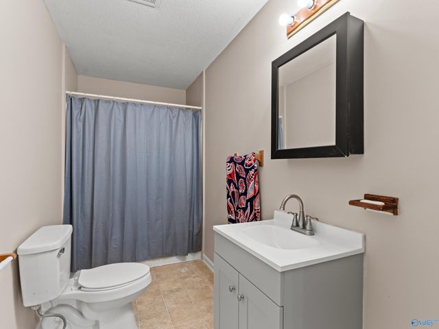288 Cardessa Lane, Grant, AL 35747
