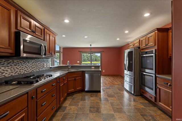 21118 Terrace Trail, New Paris, IN 46553