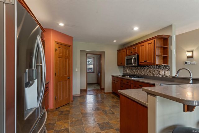 21118 Terrace Trail, New Paris, IN 46553