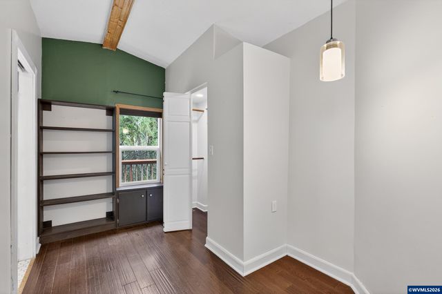 20284 El Romar Dr NE Dr, Scotts Mills, OR 97375