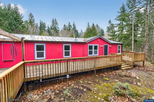 20284 El Romar Dr NE Dr, Scotts Mills, OR 97375