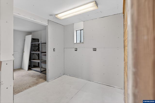 20284 El Romar Dr NE Dr, Scotts Mills, OR 97375