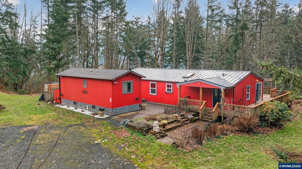 20284 El Romar Dr NE Dr, Scotts Mills, OR 97375